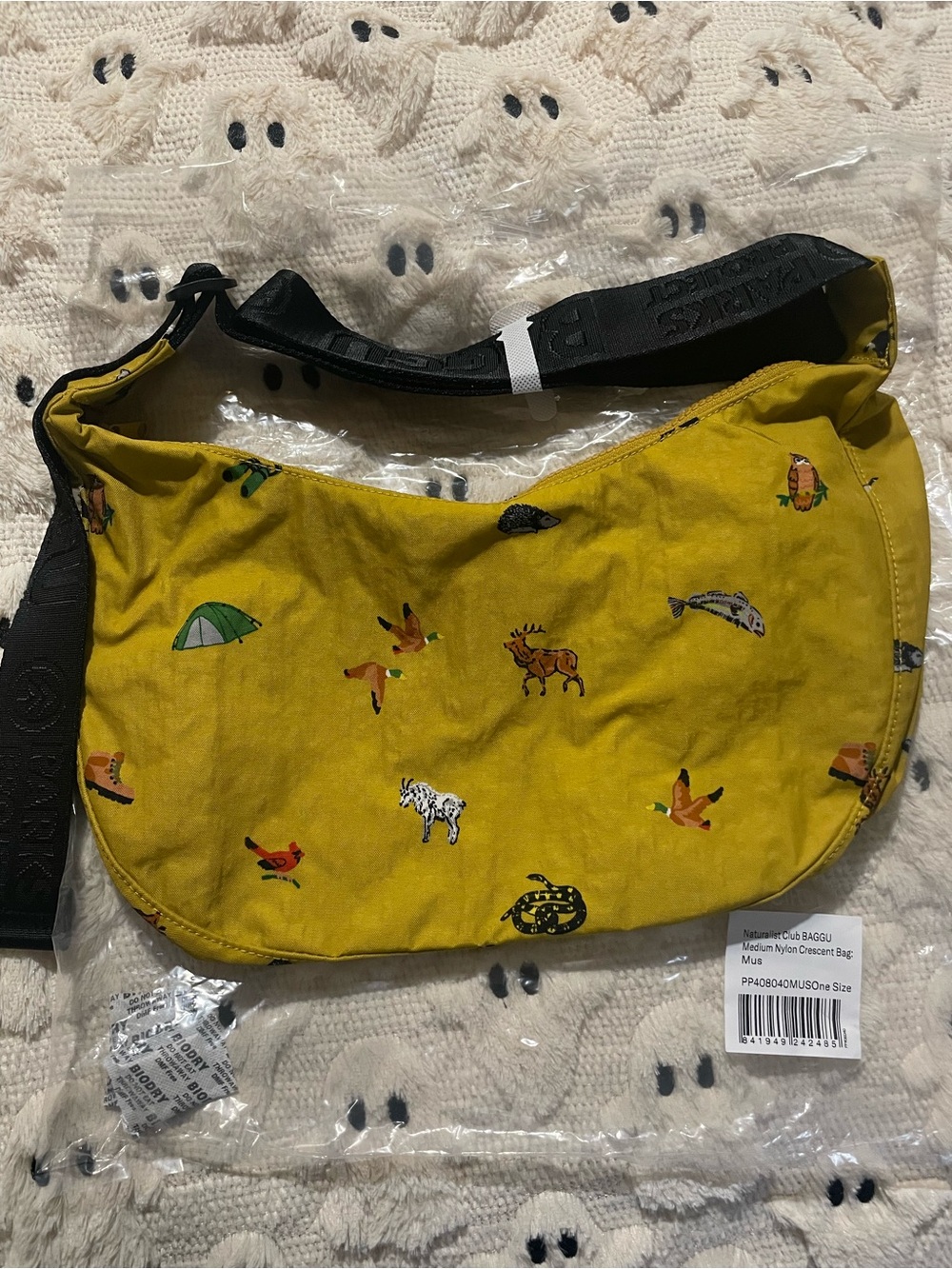 BAGGU Medium Crescent Naturalist Club/Parks Project Mustard